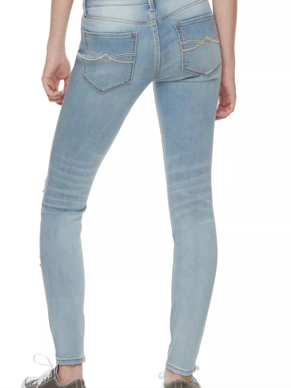 Light Wash Women’s Skinny Jeans - Classic Stretch